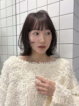 ソト 銀座(soto.) ミディアムレイヤーカット/大人ガーリー/ダークアッシュ/銀座