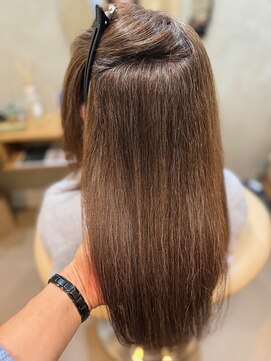 ムギ(Mugi.) 誰もが羨む髪質へ。美髪ストレートエステ