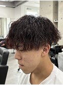 ワインレッドカラーに。縦落ちツイスパ