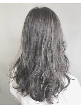 アライブ ハラジュク(ALIVE harajuku) アッシュグレーハイライト