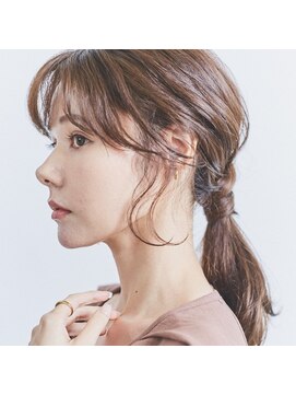 アピッシュ シェリ(apish cherie) 小洒落た１つ結びに。