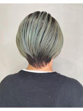 ブロンド 町田(BLONDE) ミントグリーン×ショート×バレイヤージュ