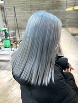 ヲタク(wotaku.)&nbsp;水色ペールブルーハイトーンダブルカラーケアブリーチ髪質改善