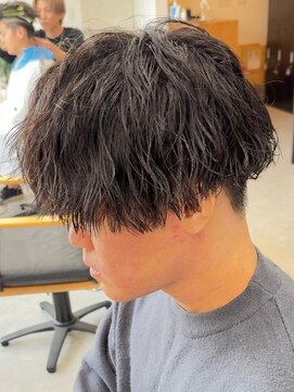 フゥ 宇都宮(FeU) 波巻きパーマツイストスパイラルパーマメンズマッシュパーマ