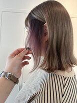 シダ(sida SAIIN)&nbsp;【sida 池村】20代30代インナーパープル切りっぱなしボブ