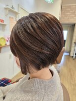 ルシア(Lucia)&nbsp;前下がりボブ