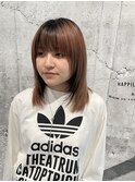 ミディアムレイヤー×ウルフ×くびれ×内巻き 20代30代40代