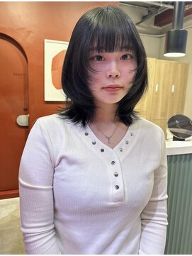 ローレンジウ(LOREN JU) ミディアムヘア/暗めカラー/グランマッシュ/名駅/レイヤーカット