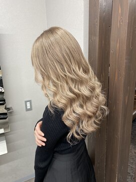 エミーバイモアムー(Emmie byMoremuu) 【埼玉YU-TA ギャルスタイル】