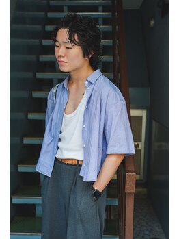 ベラ(BELLA)の写真/【カジュアルスタイルが好きな】メンズ必見！ナチュラルパーマとルーズカールでヘッドスパでリフレッシュ！