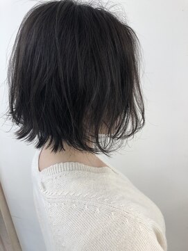 ノア(NOA by KENJE) 切りっぱなしボブ