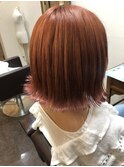 切りっぱなし外はね×サーモンピンク【ミデアムボブ】