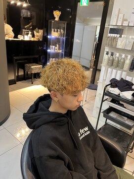 アイズ 海老名(AIZU) プードルパーマポップコンパーマ波巻きスパイラルパーマ