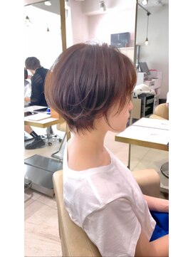 アンド ストーリーズ(&STORIES) 大人可愛い小顔ひし形クビレ丸みボブ20代30代大人ショート