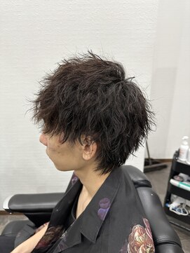 エイト(AITE) 波巻きウルフマッシュパーマ<理容室>メンズ/川口/鳩ヶ谷２