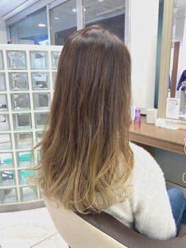 アッシュ 下北沢店(Ash) ベージュグラデーション