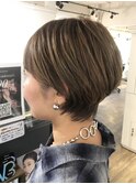 くびれボブStyle×ハイライト