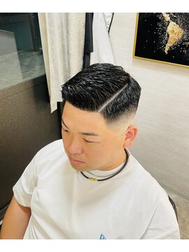 アントレース 東池袋店(UNTRACE) サイドパート×スキンフェード メンズ/バーバー/理容室