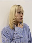 ハイトーンブロンドヘア×顔周りハイレイヤー