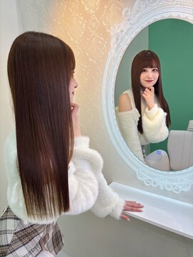 エラ(Ella) 【back side】うるつや美髪ストレート