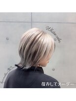 ヘアメロウ ココ(hair mellow CoCo...)&nbsp;透明感シルバー × 黒のコントラストで魅せるクールショート