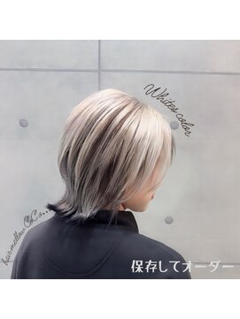 ヘアメロウ ココ(hair mellow CoCo...) 透明感シルバー × 黒のコントラストで魅せるクールショート
