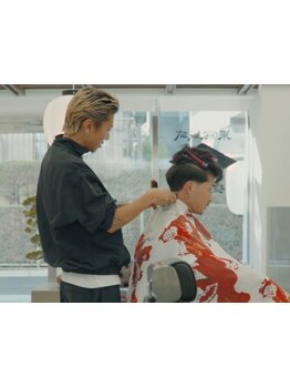 【平日20時までOPEN】洗練バーバーと眉で創る。あなた史上最高の第一印象を[バーバー/理容室/眉毛]