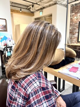 エイトタマプラ たまプラーザ店(EIGHT tamapla) 美髪×白髪ぼかしハイライト×エイト渡辺×レイヤー×40代