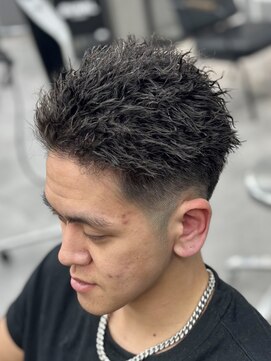 オーバルバイアピッシュ(OVARL by apish) メンズショートパーマ/フェードカット/ツイストパーマ