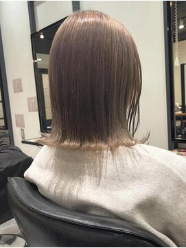 フィガロ ウメダ(FIGARO UMEDA) 韓国ヘア/縮毛矯正/ショートレイヤー/ショート【レイヤー/梅田】