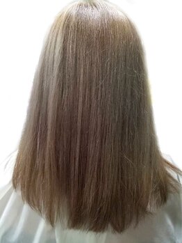 マージヘアーカイラ(ma ji hair KAI RA)の写真/【切れ毛ストップ！】「酸熱ストレート」で、髪の強度改善＆癖を伸ばすから、ダメージ毛の方も怖くない！