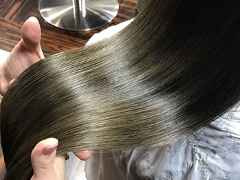 ルッソ チアロ(Lusso chiaro)の写真/驚異的にリピーターが続出中!【Lusso独自】の【髪質改善トリートメント】で通えば通う程,絹のような美髪へ!