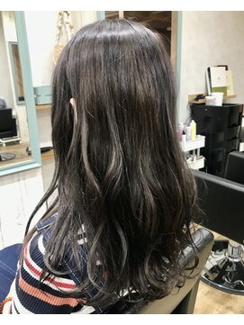 ルノン(LUNON) 艶々アッシュグレー