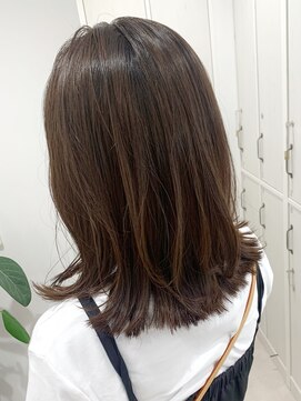 ガーデンヨコハマエスト(GARDEN YOKOHAMA est) ミディアムレイヤー 似合わせカット イメチェン フルバング