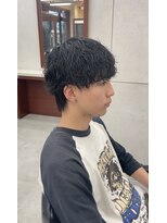 ザ ワンアンドオンリー シズオカ(The one and only. Shizuoka)&nbsp;ブリーチ毛に波巻きパーマ