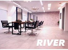 リバー 草加店(RIVER)