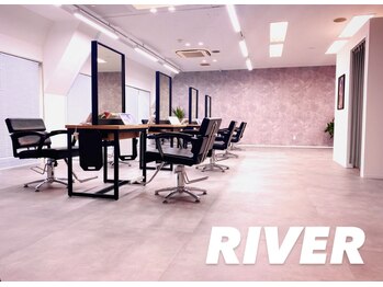 RIVER草加店