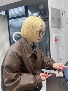 ヴァーディ オモテサンドウ(Vardy omotesando) ブロンドカラー