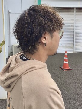 クオリア(Quaria) メッシュツイストスパイラルマッシュウルフ