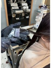 扱いやすく変わる、髪質改善のメインステップ