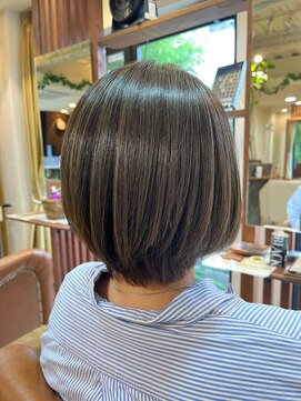 バグスドゥア(Bagus dua) 夏のダメージ改善暗めカラー