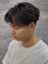 アノ(Ano.)&nbsp;大分ニュアンスパーマセンターパートフェザーパーマ毛流れパーマ