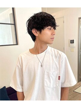 キュー(Cue_) メンズ王道マッシュカットニュアンスパーマ（表参道原宿）