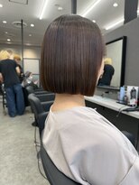 エミュ(Aimu.) 髪質改善ストレート切りっぱなしボブ