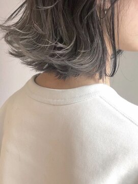 プレイン(plain) ボブ×グラデーション