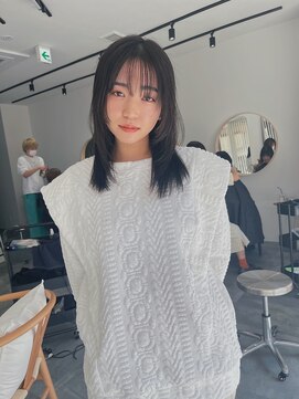 ディッシィ 立川(D'ICI) ロングヘアをカットで楽しむ