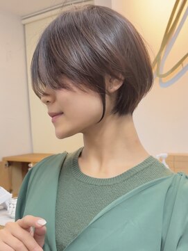 ビュー フクオカ(VIEW FUKUOKA) モードに大人可愛いダークアッシュイメチェンショートボブ