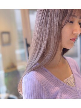 リノショアーズ 日本大通り店(RINOSHORES) ケアブリーチピンクベージュくびレイヤーウルフホワイトベージュ