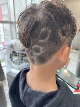 ヘアールーム プリズム(Hair room Prism) キッズカット/バリアート