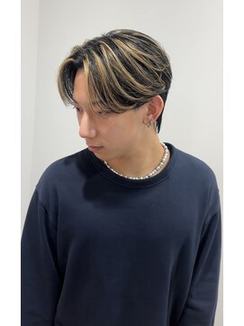 ヴェロ 福井(VeRO) ハイライトメッシュ×毛流れセンターパート